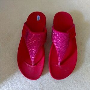 Fit-Flop sparkly pink shoes. ultimate comfort. Size 8 NEW.